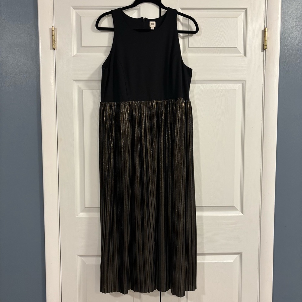 Gap Black and Gold Metallic Maxi Dress